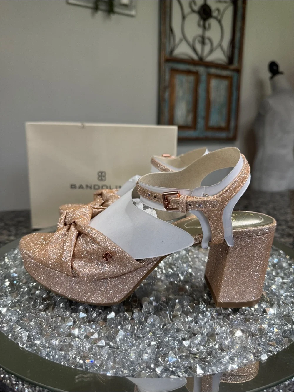Bandolino Rose Gold Glitter Knotted Platform heels NEW 7
